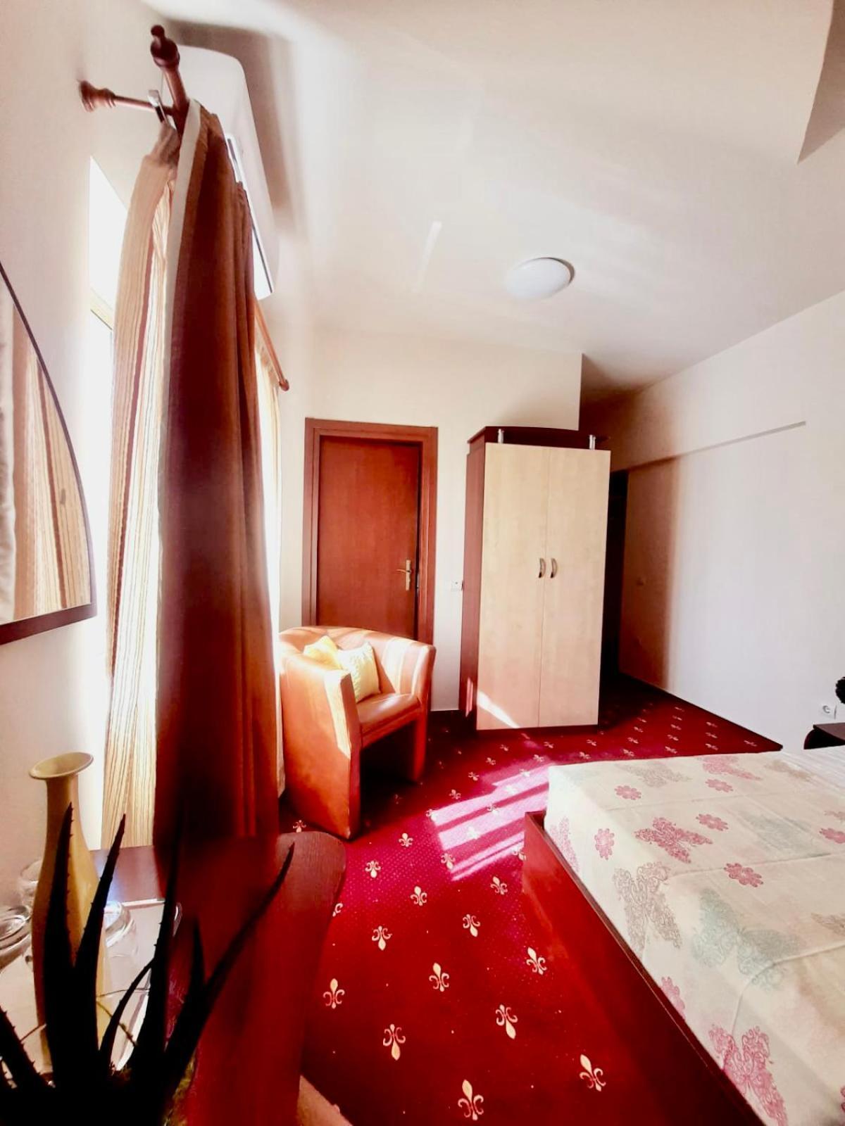 Vila Miluna Mamaia Bagian luar foto